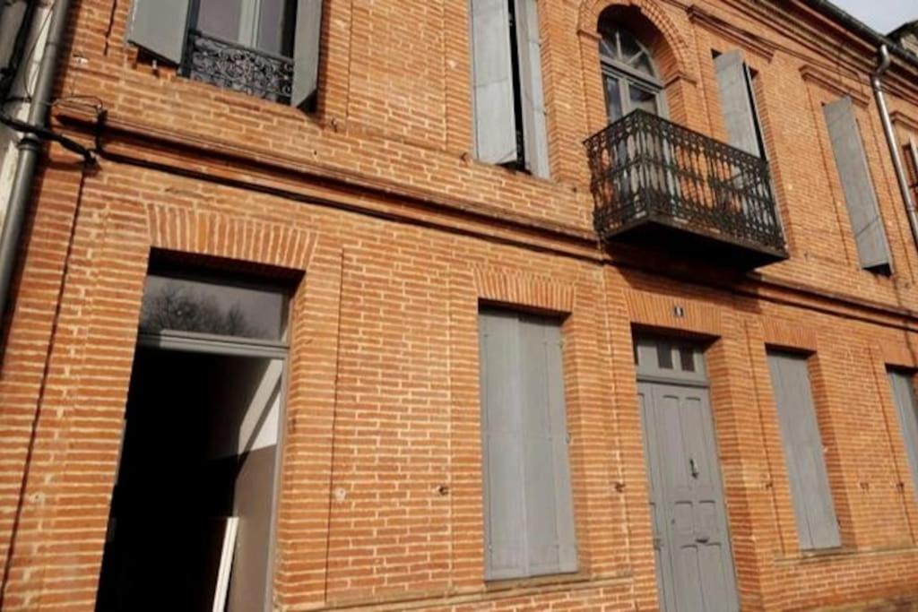 Le Cours Foucault - 3 Appartements - 8 Couchages Монтобан Экстерьер фото